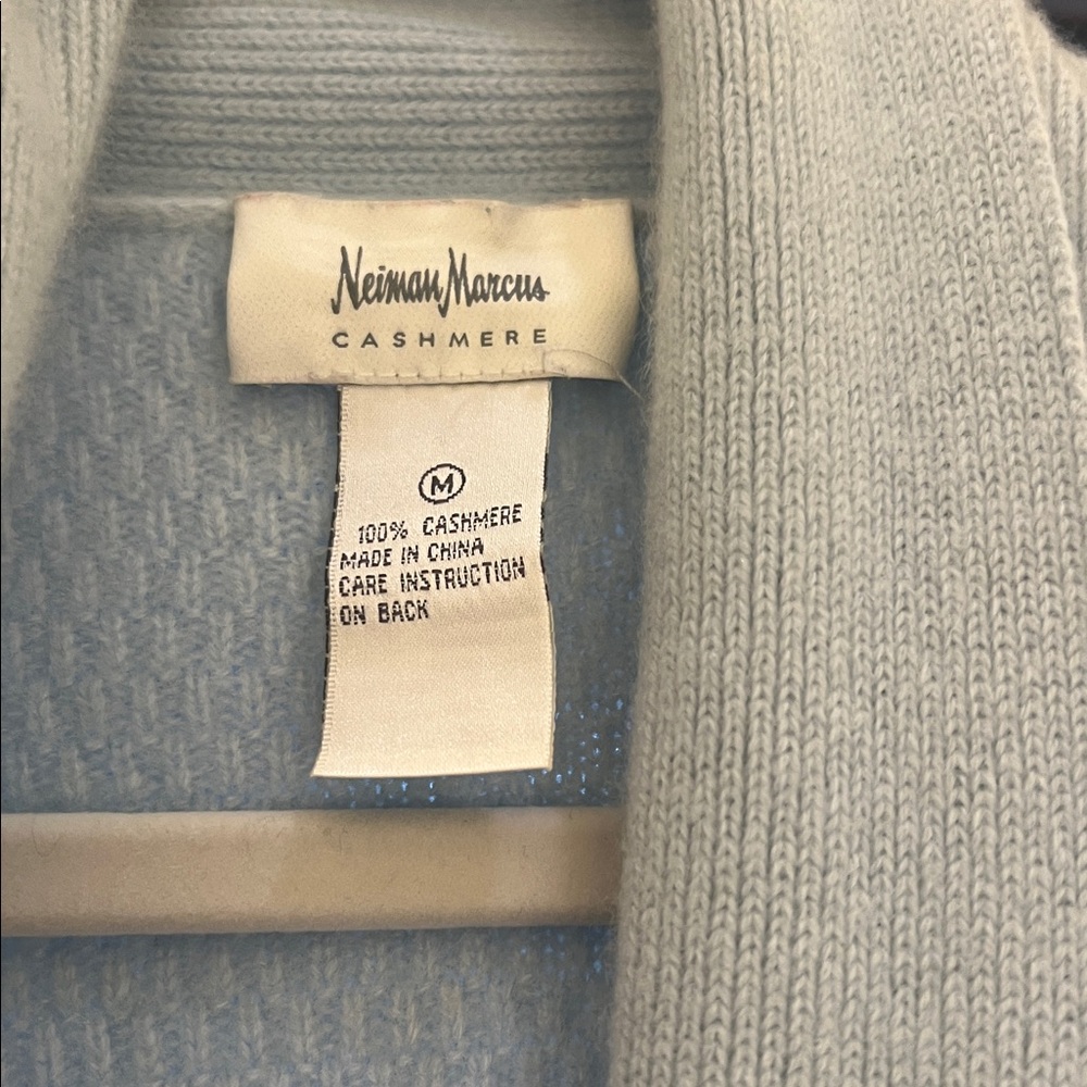 Neiman Marcus Cashmere Cardigan in Soft Blue - Picture 3 of 3